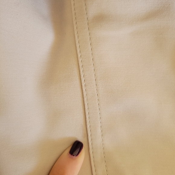 ST. JOHN‎ Women Beige Cargo Bermuda Shorts Size 6 Silver Hardware - Picture 9 of 9